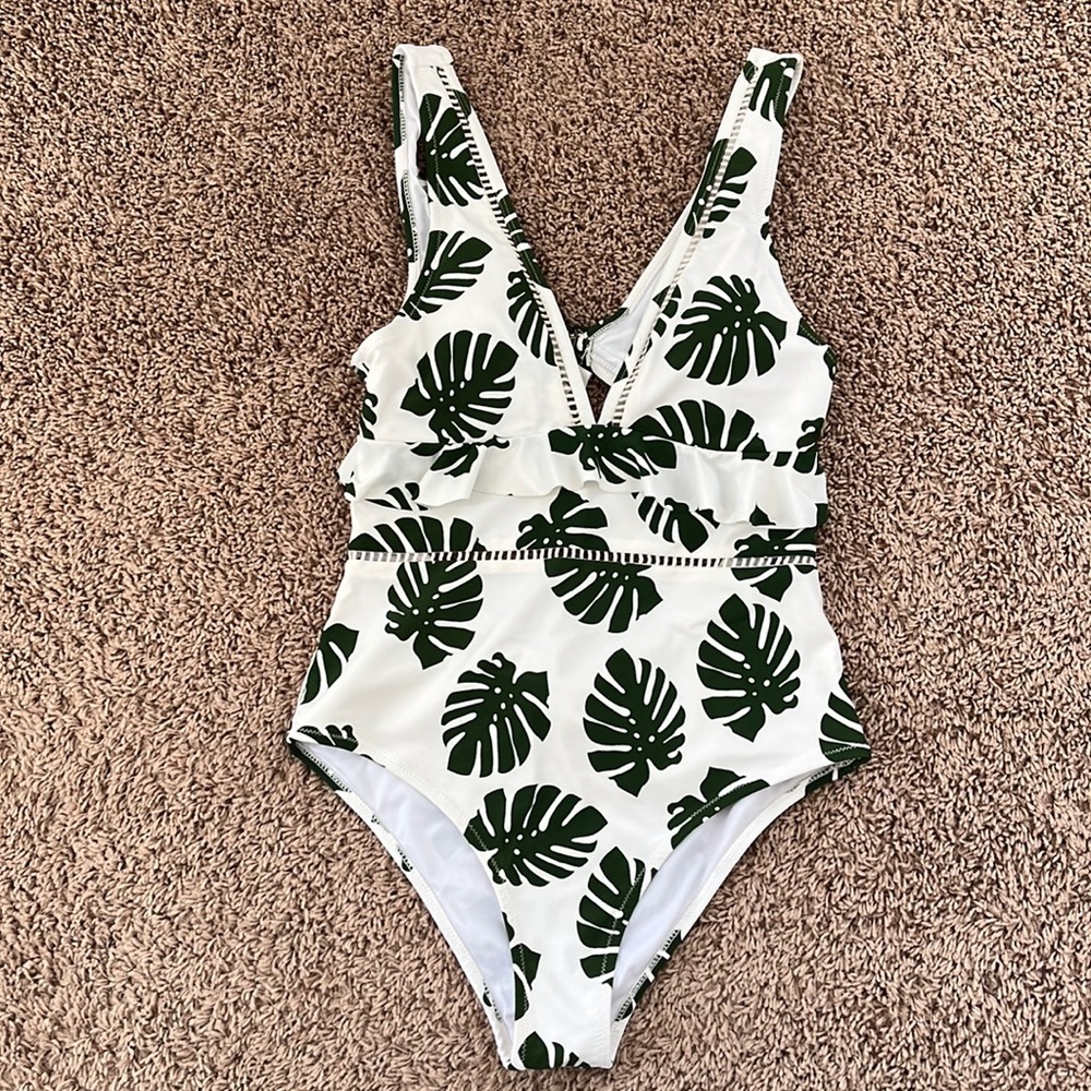 Woman’s Cupshe palm print one piece bathing suit, medium